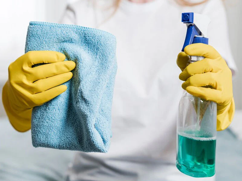 عدم استفاده از شویندههای اسیدی یا سفیدکنندهها